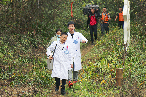 川泌为您保驾护航 医疗助力华川集团2020年徒步越野挑战赛