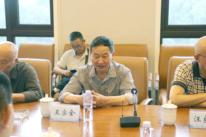 市老科协副会长王宗全一行莅临四川泌尿外科医院走访调研