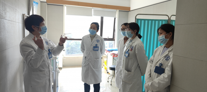 川泌开展妇科知识培训，让美更健康
