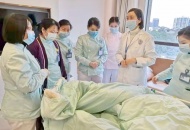 守护像花儿在心中绽放