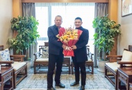 锦江区领导走访慰问专家人才