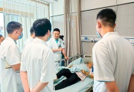 六年尿管终解脱 川泌助患者重获自主排尿能力