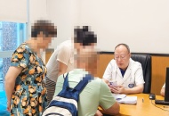 战胜前列腺癌从早开始！四川泌尿机器人手术精准治疗更可靠