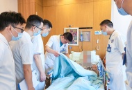 当生命被“卡住”时，他选择赴川泌破局