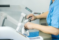 29800元的手术机器人使用费，值不值？