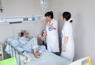 七旬藏族老人重度子宫脱垂，四川泌尿外科医院成功施救