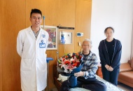 跨越2800公里的信任：内蒙古老人的川泌求医记