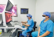 69岁老人千里求医 川泌机器人手术解心结