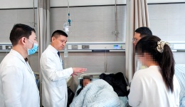 嗜铬细胞瘤藏身肾门腹主动脉旁——川泌机器人手术化险为夷