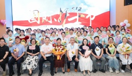 四川泌尿外科医院举办第115个“5·12”国际护士节庆祝活动