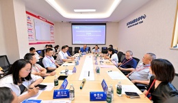 曾政光出席四川省社会办医医师职业发展座谈会