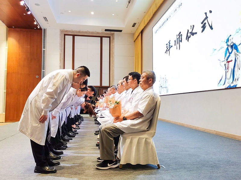 民建“三下乡”活动在资阳启动 川泌专家收徒助力乡村振兴