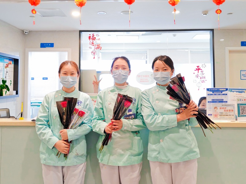 泌尿外科的三八节温情记录