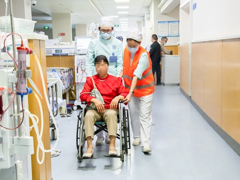 四川泌尿外科医院血透室开展实战化消防演练